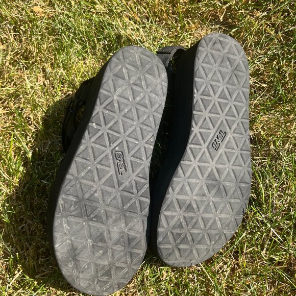 Platform Teva's - Picture 3 of 3